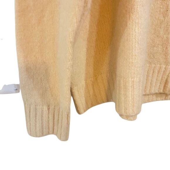 Blushing heart long sleeve sweater wool blend creamish yellow small crew - Picture 6 of 6
